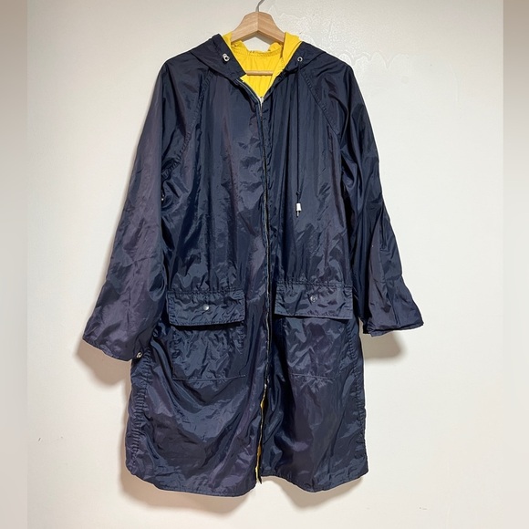 Reversible Rain Jacket – Navy & Yellow – Unisex, Fits XL – Dual-Sided Pockets - Picture 2 of 12